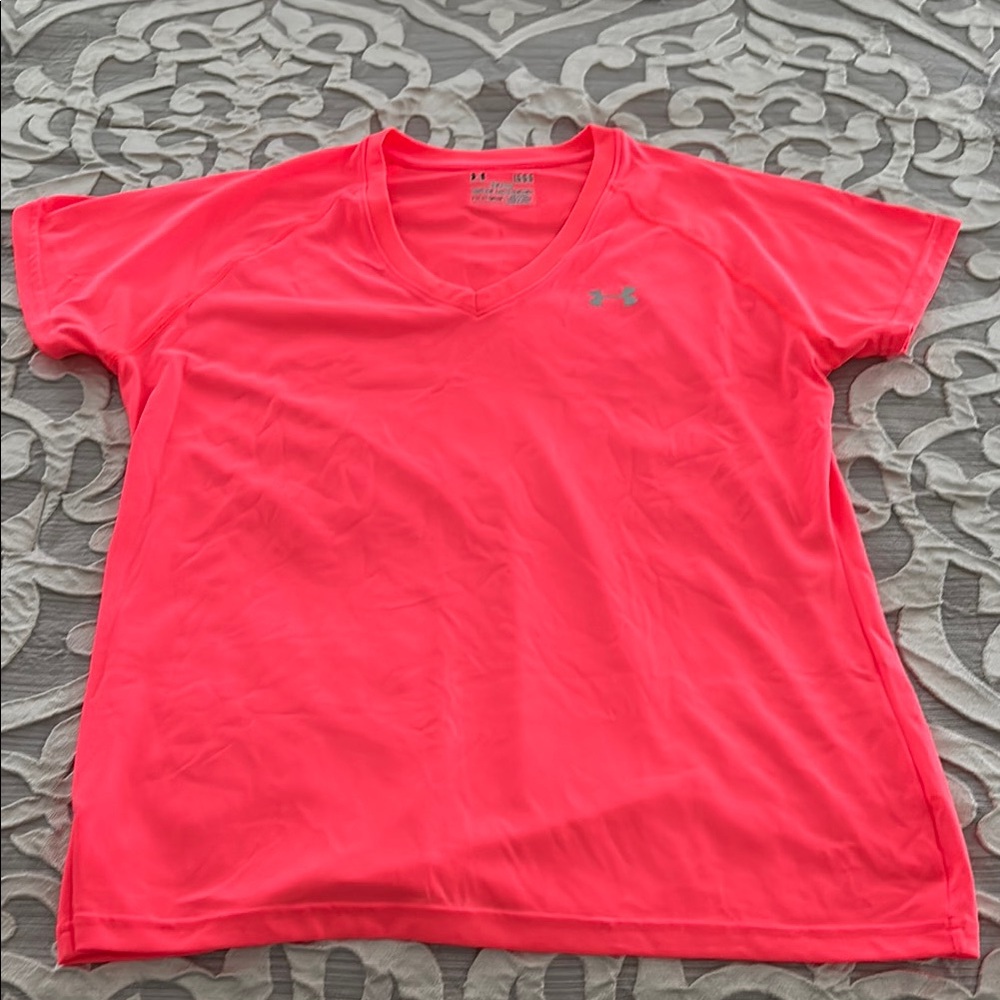 Under Armour Women's Pink V-Neck Top